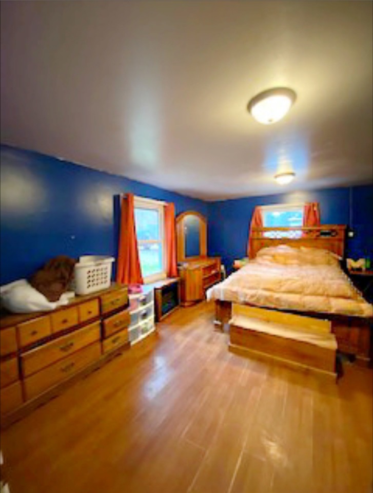 13268 Nichols Road Burt, MI 48417 - Photo 5 of 13 50001502-4.JPG