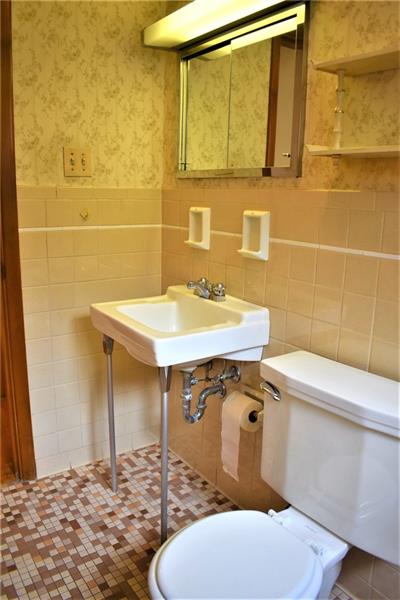 164 Reed Drive Pittsburgh, PA 15205 - Photo 18 of 24 Gallery Image 18