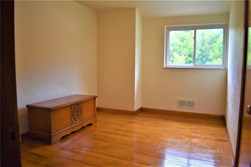 164 Reed Drive Pittsburgh, PA 15205 - Photo 20 of 24 Gallery Image 20