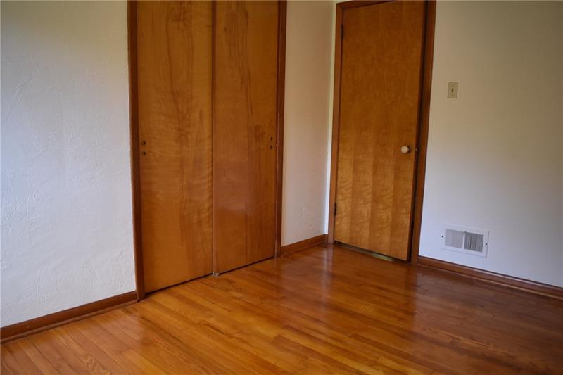 164 Reed Drive Pittsburgh, PA 15205 - Photo 21 of 24 Gallery Image 21