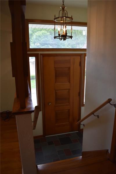 164 Reed Drive Pittsburgh, PA 15205 - Photo 6 of 24 Gallery Image 6