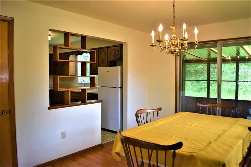 164 Reed Drive Pittsburgh, PA 15205 - Photo 8 of 24 Gallery Image 8