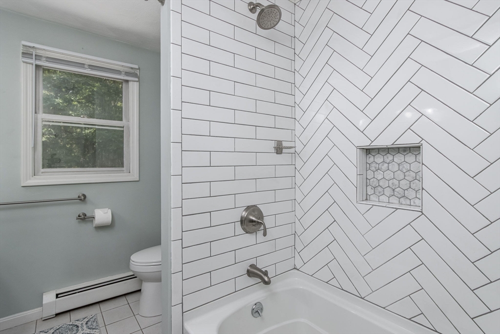 561 Old Dunstable Road Groton, MA 01450 - Photo 27 of 39