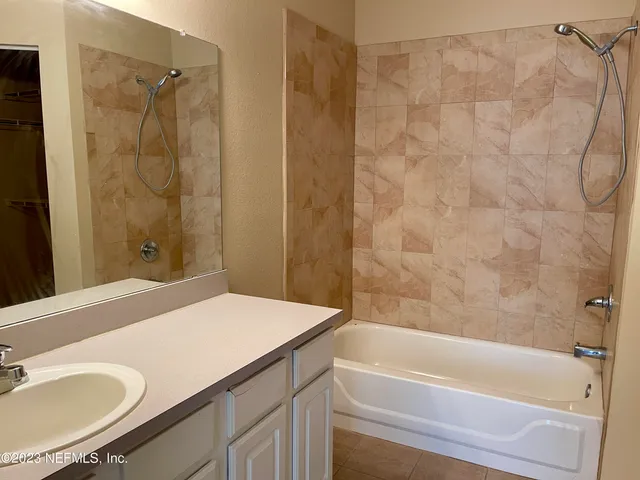 $1,600 | 13703 Richmond Park Drive North, Unit 2504, Jacksonville, FL 32224