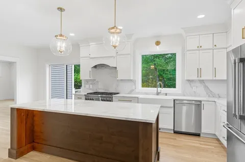 $1,425,000 | 20 Hayes Woods Lane, Groton, MA 01450