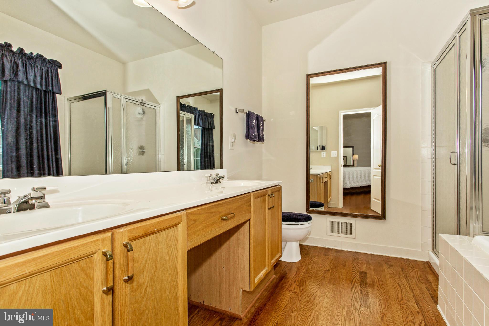 2562 Bear Den Road Frederick, MD 21701 - Photo 17 of 30 Bath (Master)
