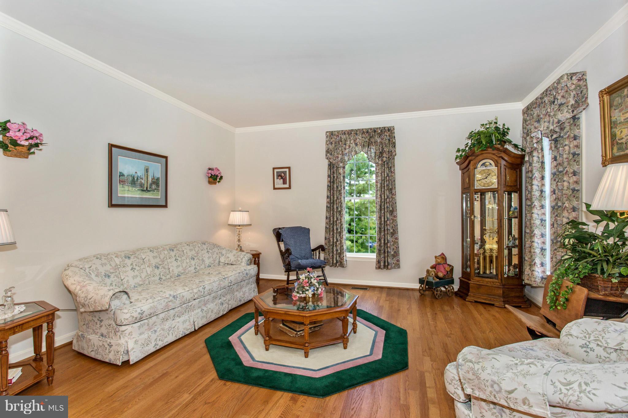 2562 Bear Den Road Frederick, MD 21701 - Photo 6 of 30 Living Room