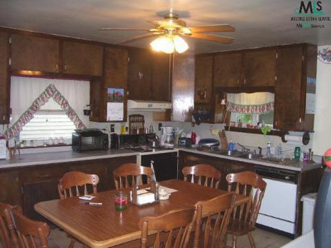 12019 Masters Road Memphis, MI 48041 - Photo 4 of 10 399025-3.JPG