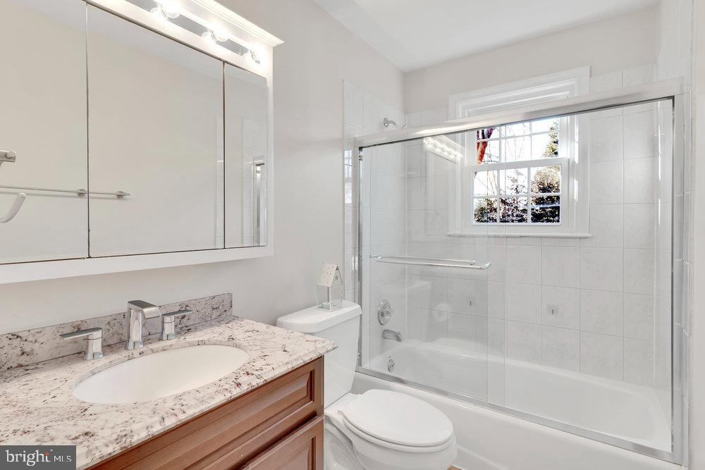 4821 V Street Northwest Washington, DC 20007 - Photo 20 of 41
