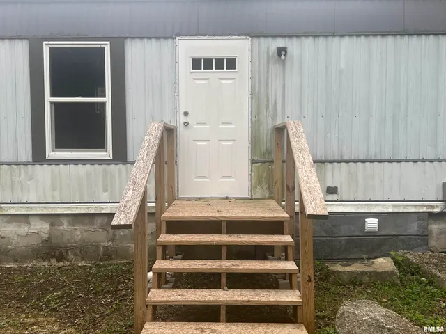 $32,500 | 401 North Monroe Street, Kinmundy, IL 62854