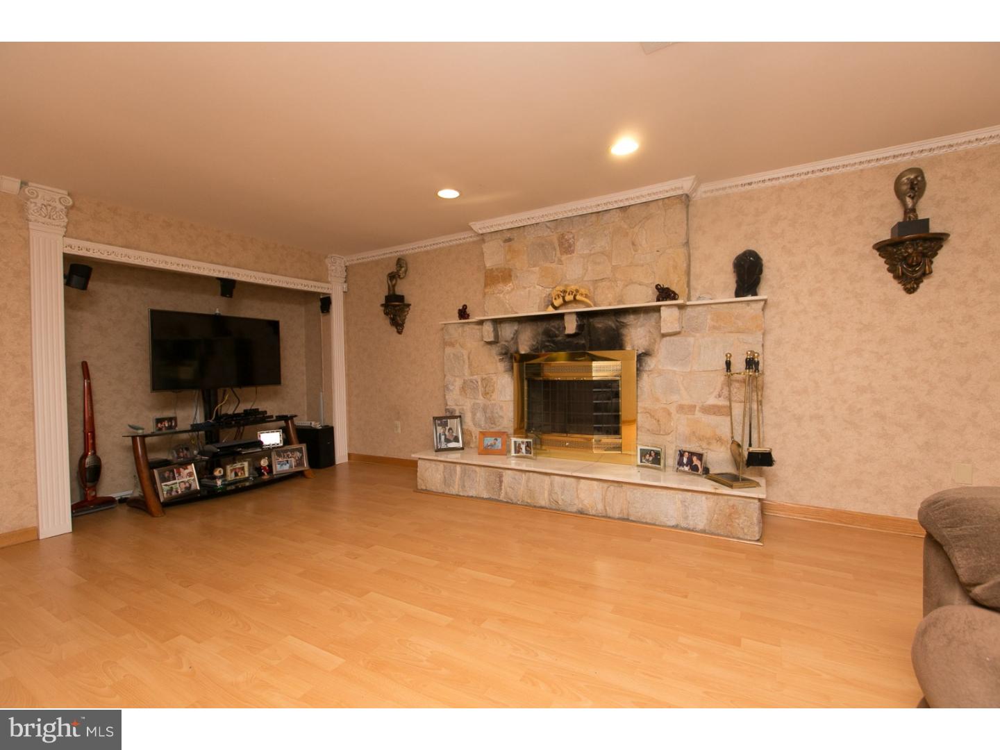 110 Thorndike Road Philadelphia, PA 19115 - Photo 22 of 25