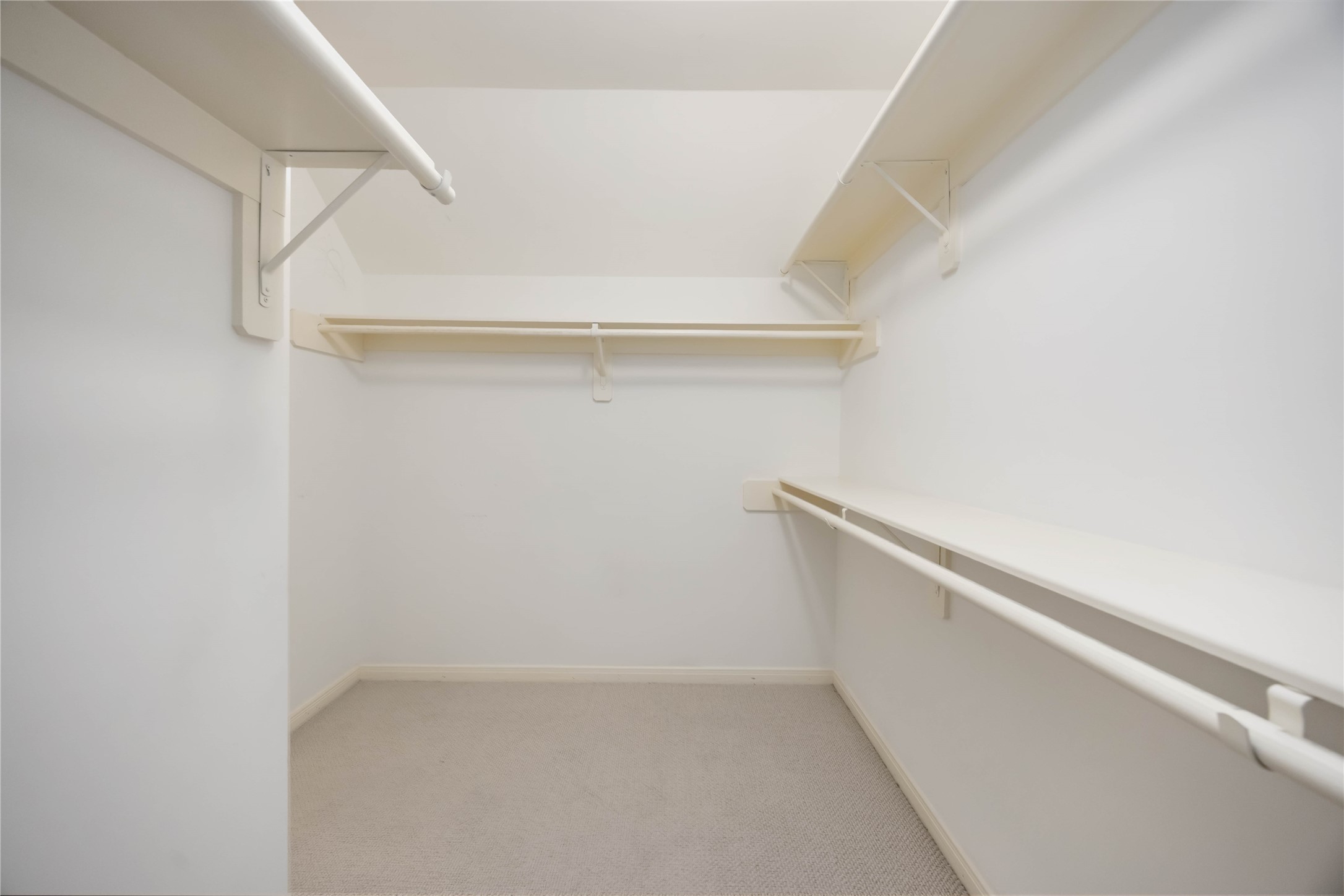 2909 West Dallas Street Houston, TX 77019 - Photo 37 of 39 a view of an empty walk in closet