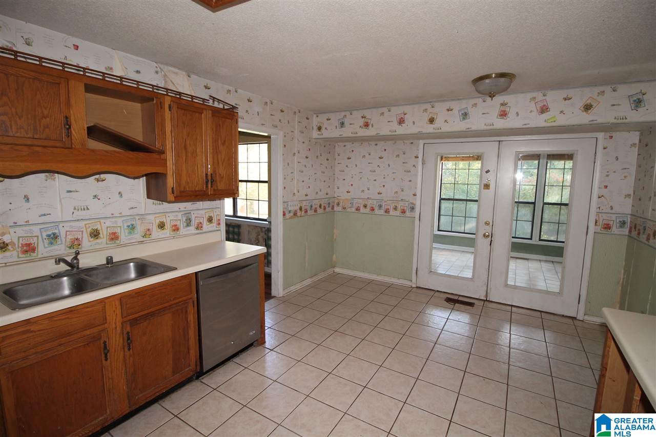 5511 South Shades Crest Road Bessemer, AL 35022 - Photo 5 of 27