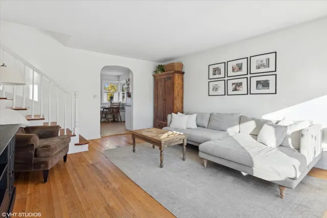 $475,000 | 204 North Emerson Street, Mount Prospect, IL 60056