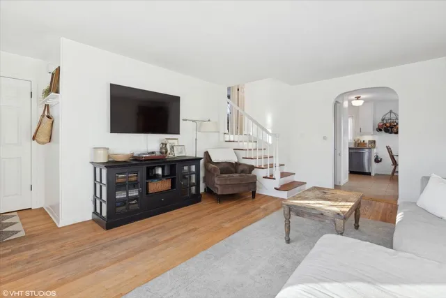 $475,000 | 204 North Emerson Street, Mount Prospect, IL 60056