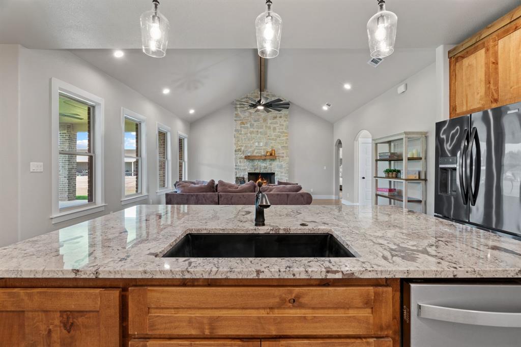 1030 Alex Drive Springtown, TX 76082 - Photo 16 of 40