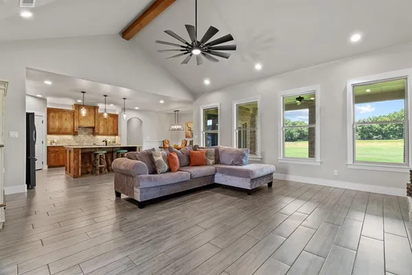 $554,500 | 1030 Alex Drive, Springtown, TX 76082