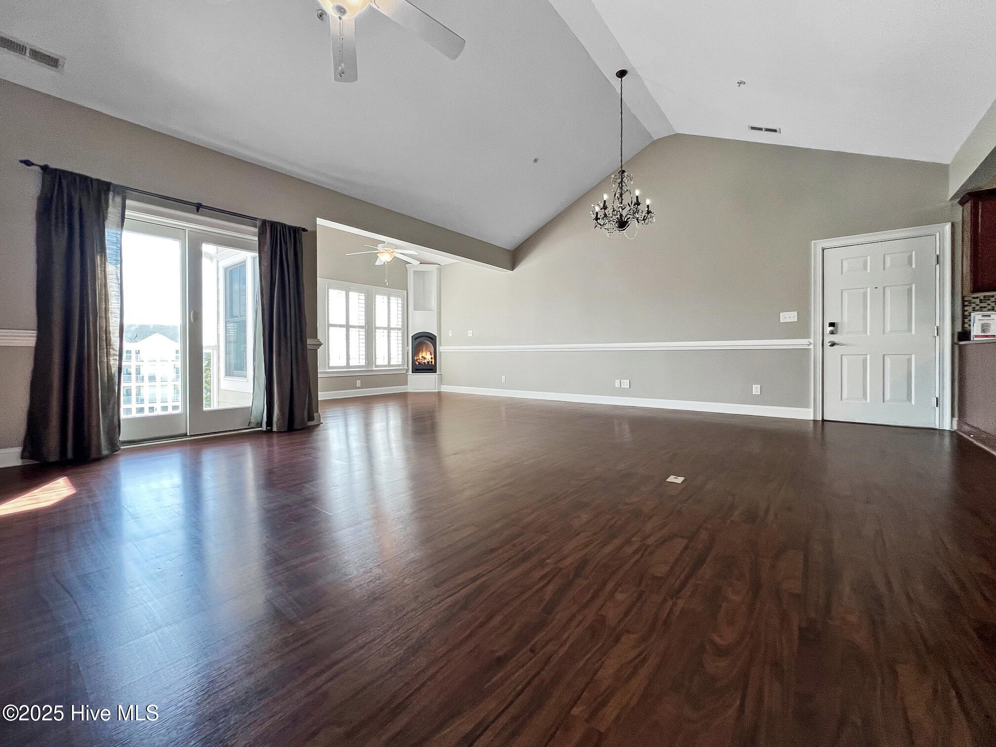 148 Wharf Landing Drive, Unit F Edenton, NC 27932 - Photo 2 of 13 Living Room