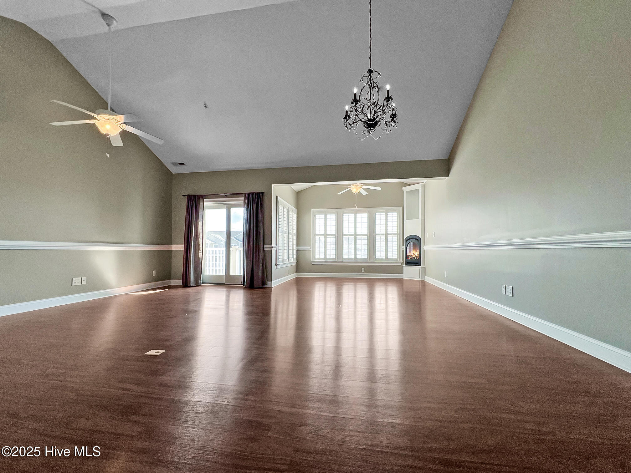 148 Wharf Landing Drive, Unit F Edenton, NC 27932 - Photo 3 of 13 Living Room