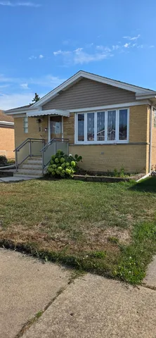 $455,000 | 7641 West Ainslie Street, Norridge, IL 60706