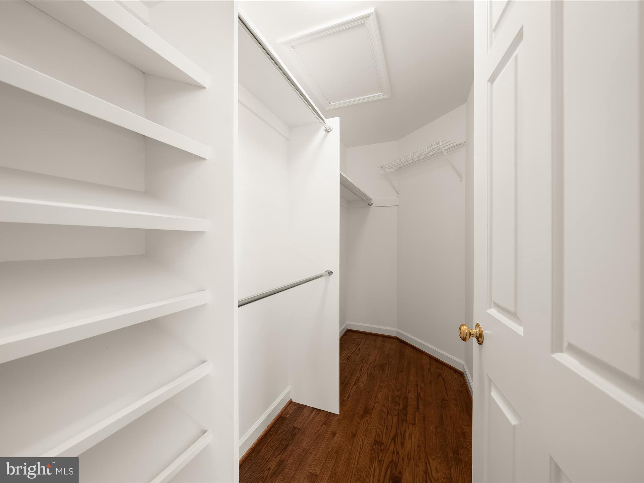 4700 Foxhall Crescent Northwest Washington, DC 20007 - Photo 20 of 46 foxhall033