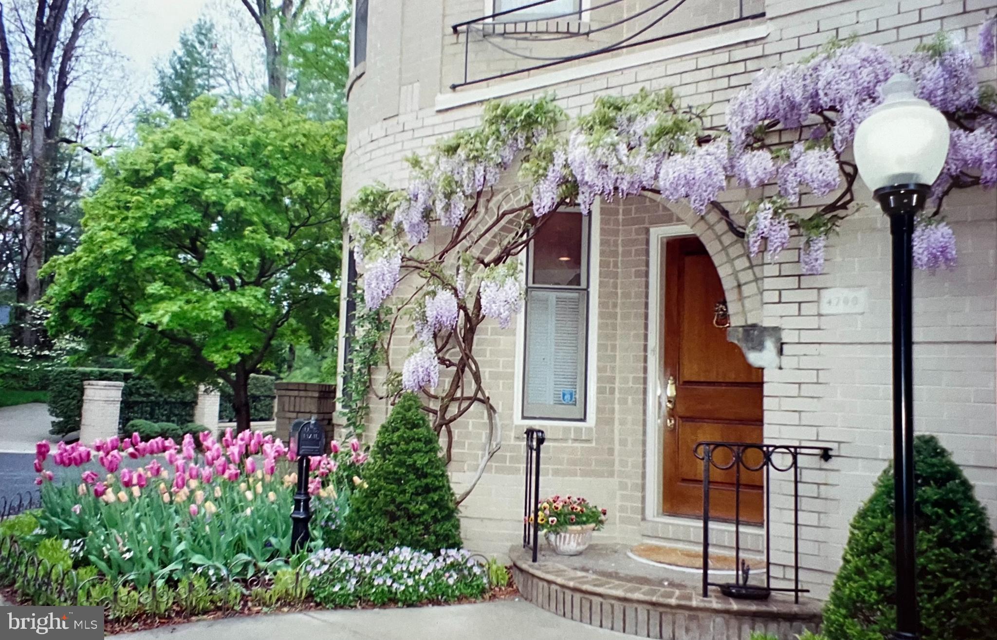 4700 Foxhall Crescent Northwest Washington, DC 20007 - Photo 2 of 46