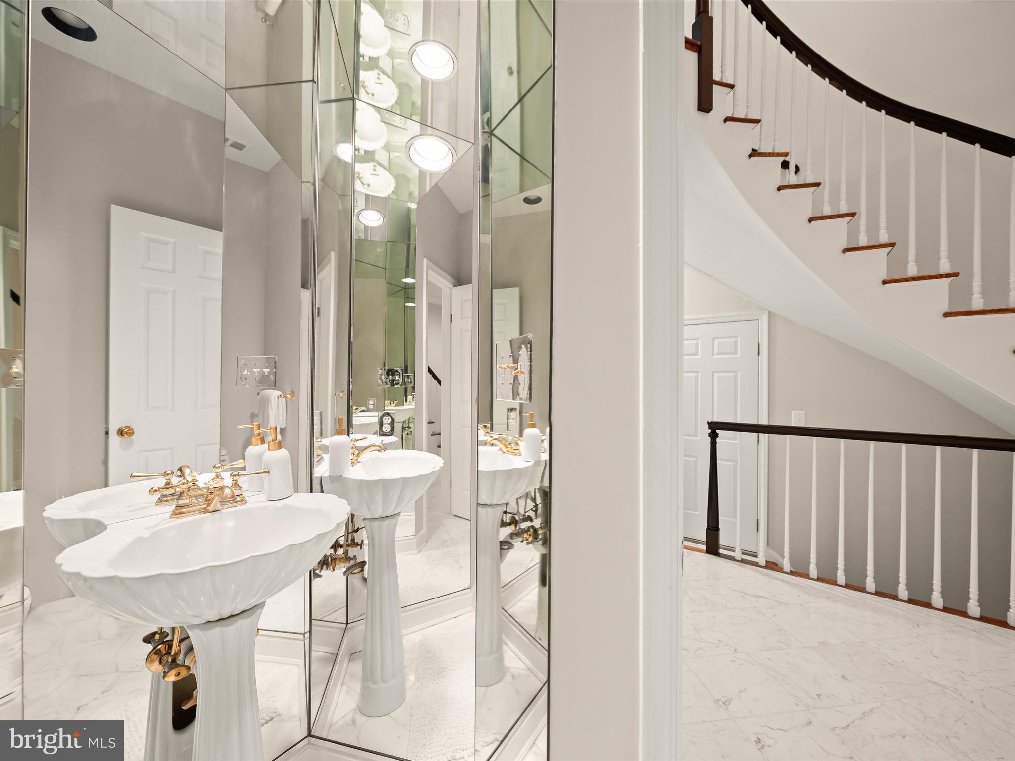 4700 Foxhall Crescent Northwest Washington, DC 20007 - Photo 9 of 46 foxhall005