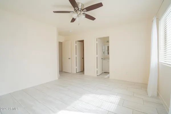 $1,895 | 8563 West Mission Lane, Peoria, AZ 85345