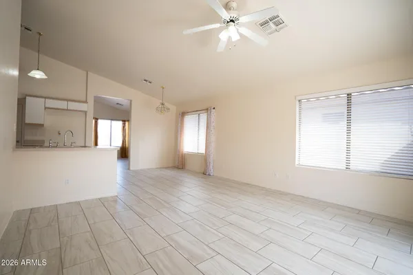 $1,895 | 8563 West Mission Lane, Peoria, AZ 85345