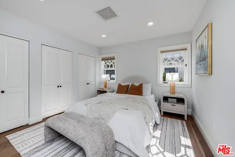 $2,925,000 | 4359 Clybourn Avenue, Toluca Lake, CA 91602