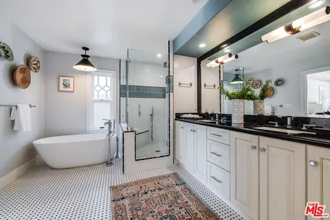 $2,925,000 | 4359 Clybourn Avenue, Toluca Lake, CA 91602