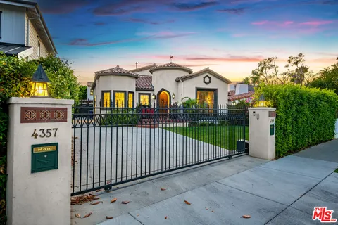 $2,925,000 | 4359 Clybourn Avenue, Toluca Lake, CA 91602