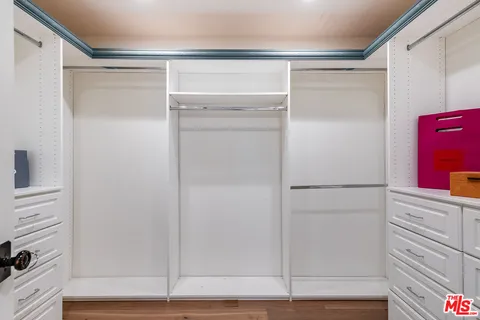 $2,925,000 | 4359 Clybourn Avenue, Toluca Lake, CA 91602