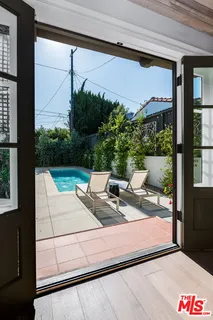 $2,925,000 | 4359 Clybourn Avenue, Toluca Lake, CA 91602