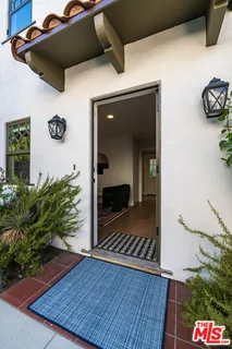 $2,925,000 | 4359 Clybourn Avenue, Toluca Lake, CA 91602