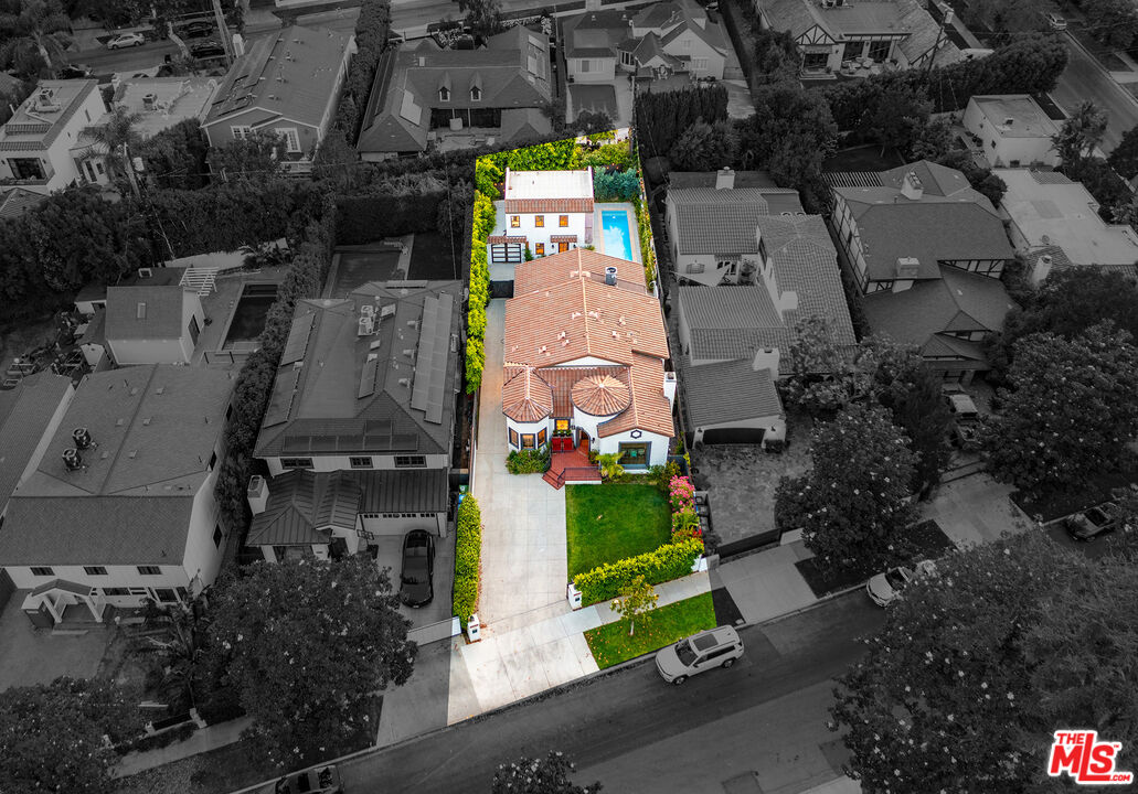 4359 Clybourn Avenue Toluca Lake, CA 91602 - Photo 36 of 45 an aerial view of a city