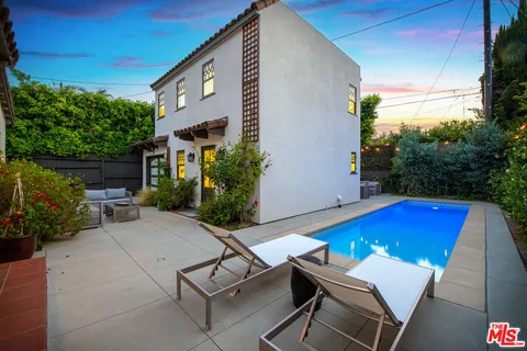 $2,925,000 | 4359 Clybourn Avenue, Toluca Lake, CA 91602