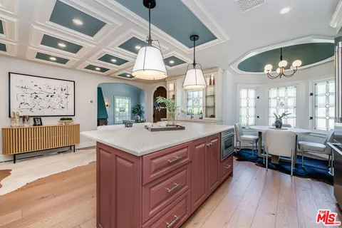 $2,925,000 | 4359 Clybourn Avenue, Toluca Lake, CA 91602