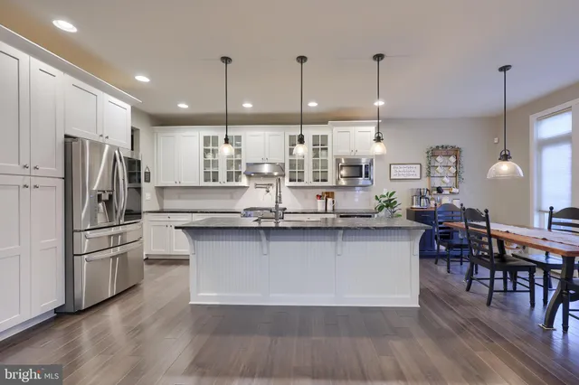 $675,000 | 1118 Edgemoor Court, Lancaster, PA 17601