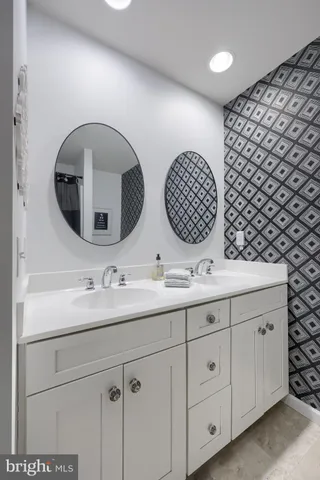 $675,000 | 1118 Edgemoor Court, Lancaster, PA 17601