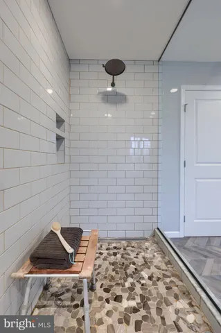 $675,000 | 1118 Edgemoor Court, Lancaster, PA 17601