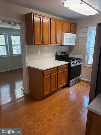 $2,350 | 1553 19th Street North, Unit 2, Arlington, VA 22209