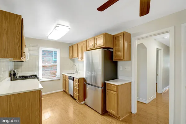 $2,350 | 1553 19th Street North, Unit 2, Arlington, VA 22209