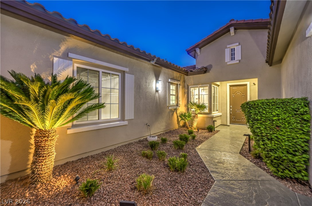 1980 Alcova Ridge Drive Las Vegas, NV 89135 - Photo 2 of 59