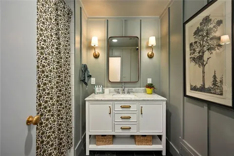 $949,000 | 9331 Ensley Lane, Leawood, KS 66206