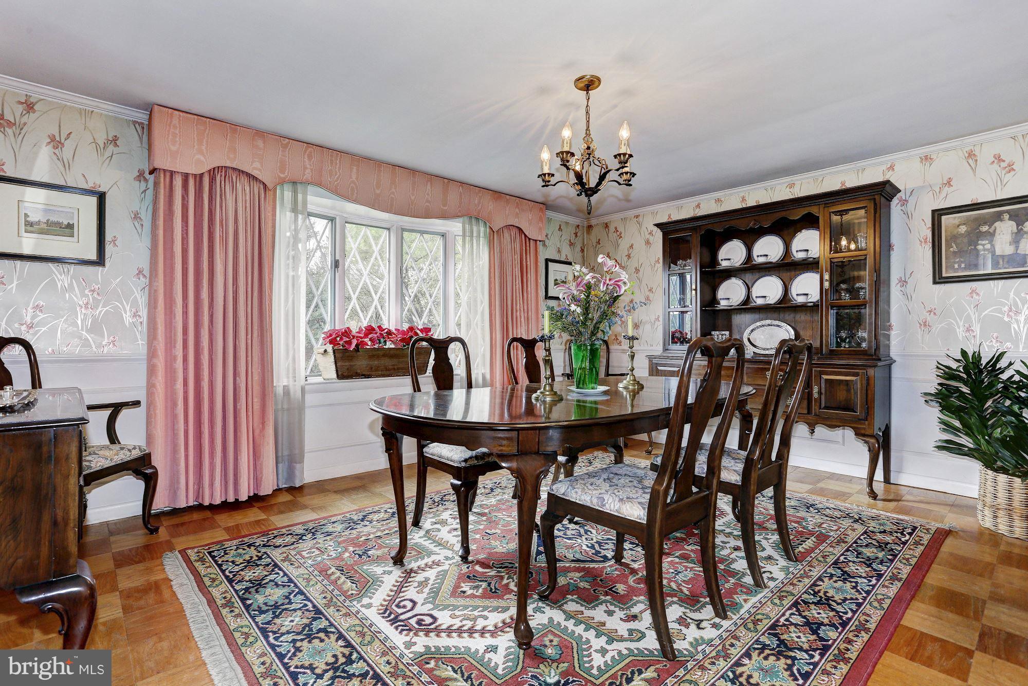 121 Croftley Road Lutherville-Timonium, MD 21093 - Photo 16 of 29 Dining Room
