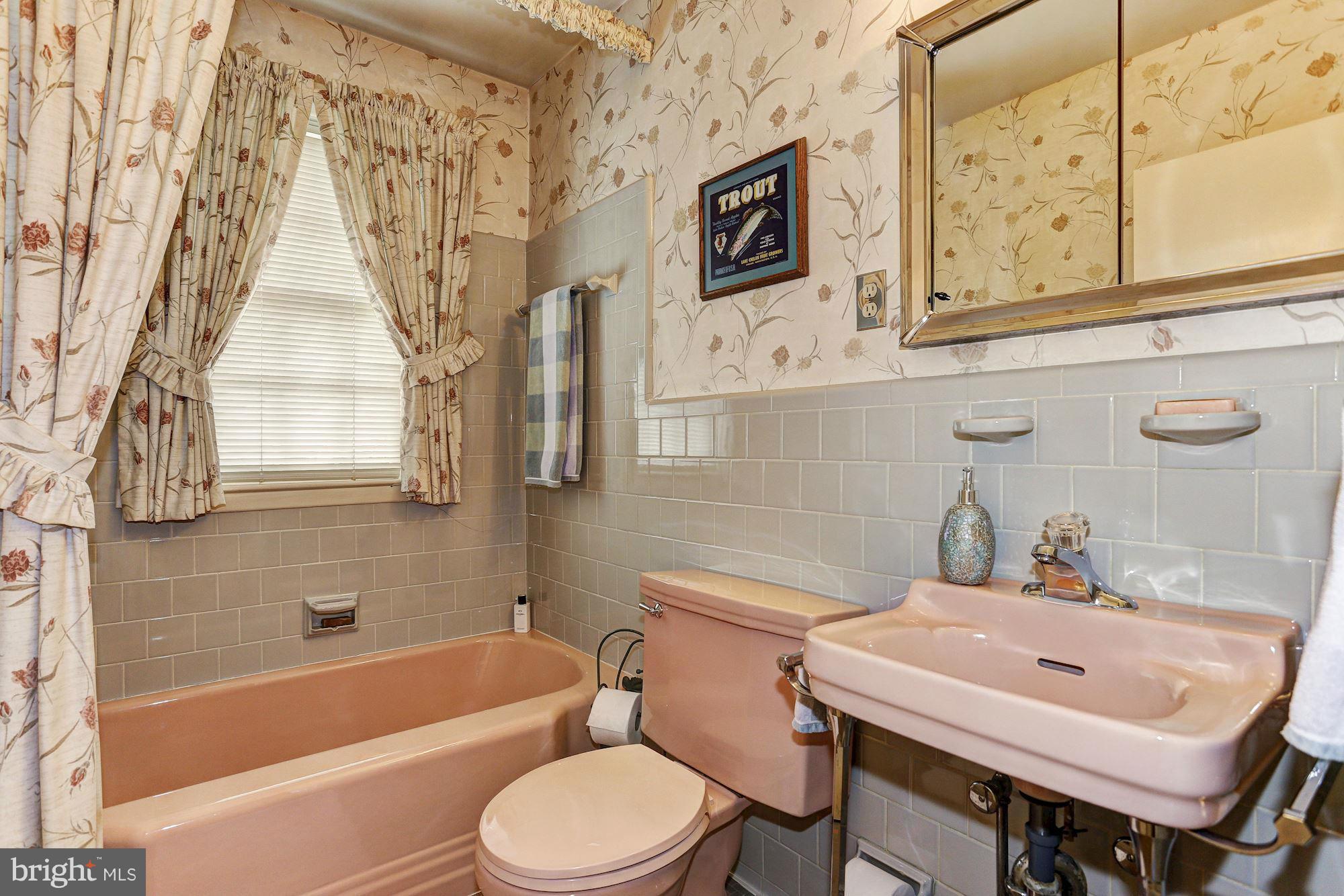 121 Croftley Road Lutherville-Timonium, MD 21093 - Photo 25 of 29 Full Bath