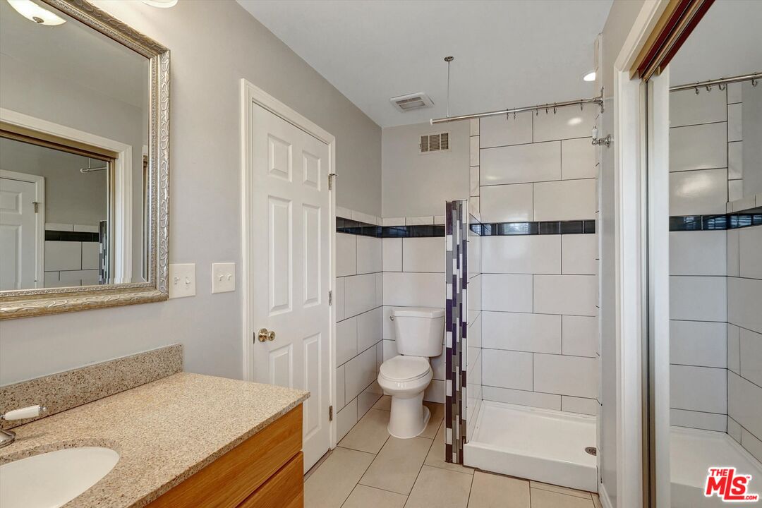 551 Linwood Avenue, Unit D Monrovia, CA 91016 - Photo 38 of 56