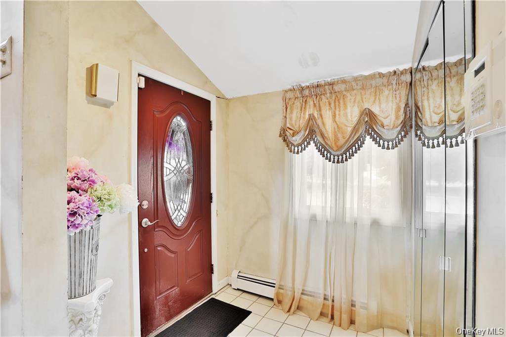 2 Split Tree Drive New Windsor, NY 12553 - Photo 8 of 36