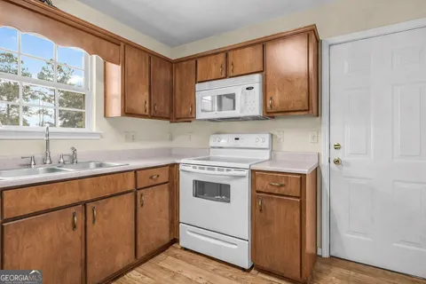 $285,000 | 1221 Nautical Drive Southeast, Townsend, GA 31331